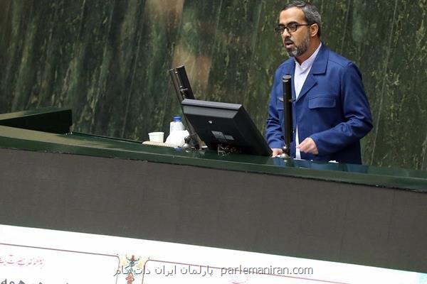 ایزدخواه از پاسخ های وزیر اقتصاد قانع شد
