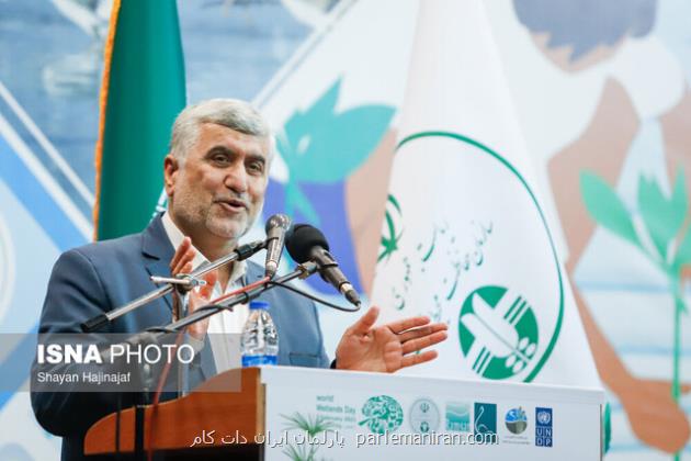 سیاست انتقال آب از سرچشمه های خوزستان باید رفع گردد