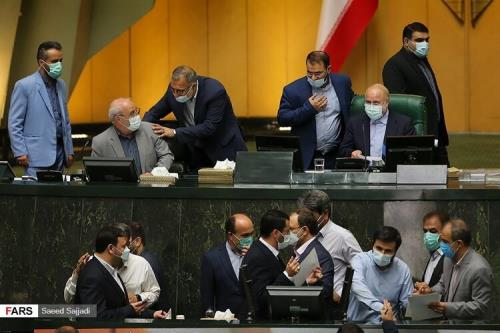 ممنوعیت ثبت نام این افراد در انتخابات مجلس