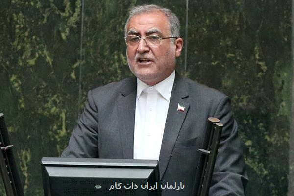 نمایندگان دولت برخلاف قانون اساسی معتقد بودند برخی تجمعات نیازمند مجوز است