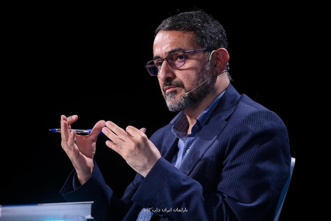 حمله تند یک عضو کمیسیون امنیت ملی به سخنان رسایی درباره ی شورای دفاع