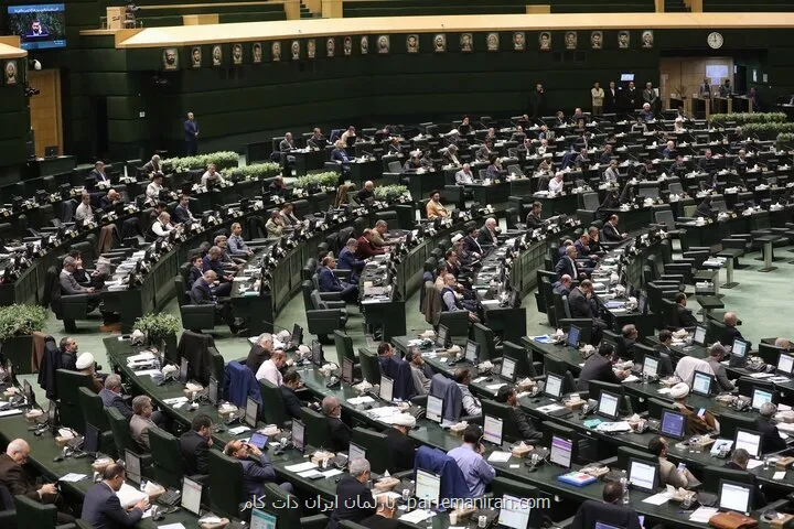 اعلام وصول 3 سوال از دو وزیر پزشکیان