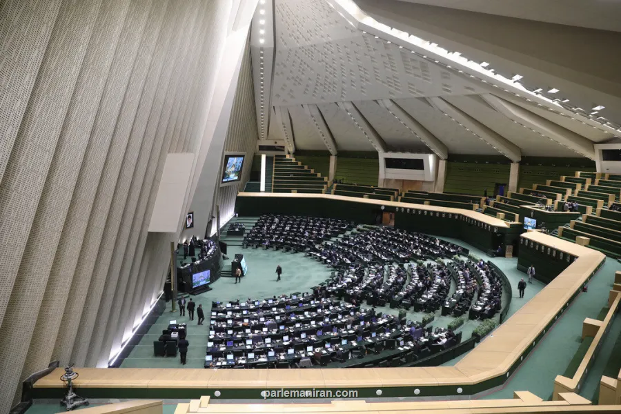 انتقاد تند نماینده مجلس به افزایش ۲۰ درصدی حقوق ها