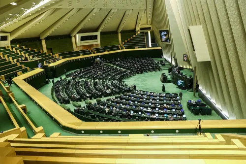 تصویب قانون در مجلس برای تنگه هرمز، سطح تنش را در منطقه بالاتر می برد