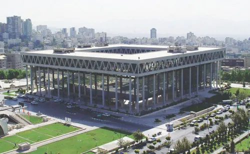 واکنش مدیرکل برنامه های سیاسی صداوسیما به اظهارات نبویان از طریق گناه به مقصد نمی رسی!