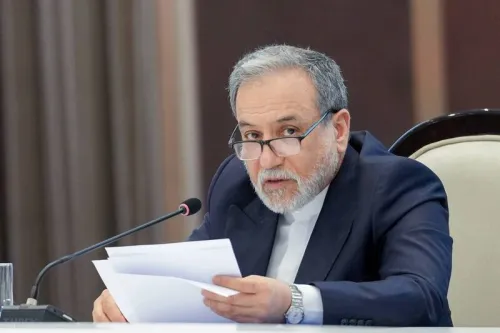 واکنش عراقچی به تهدید ترامپ برای شروع جنگ اقتصادی مقابل ایران
