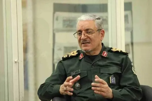 اگر دشمن حماقت کند شگفتانه هایی برای آنها داریم