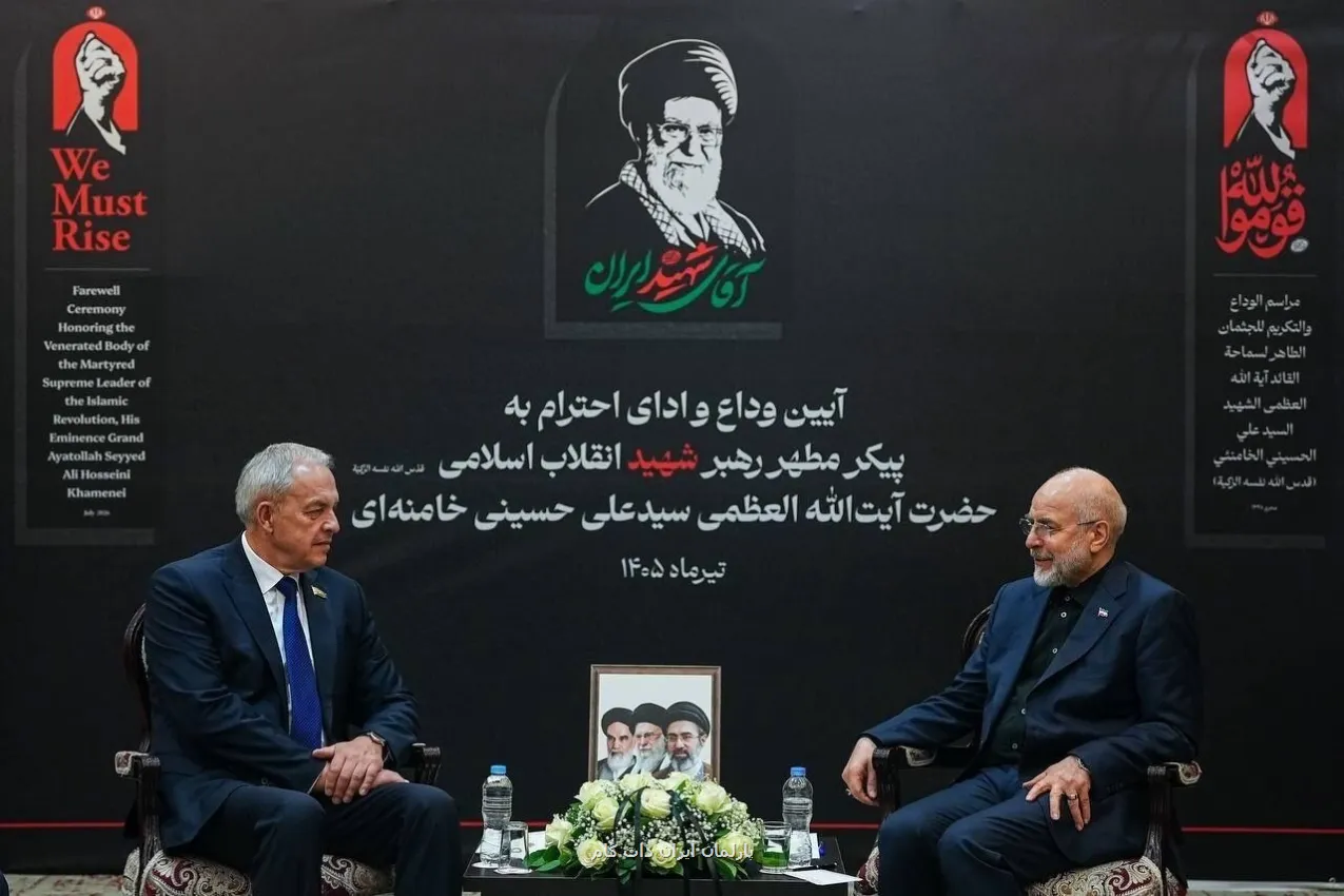 جمهوری اسلامی در حوزه های دفاعی و سیاسی به پیروزی رسید
