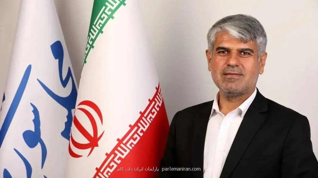 کسانیکه مدعی تحمیل مسایل به رهبری هستند، یا با ساختار جمهوری اسلامی ناآشنا هستند یا به ولایت فقیه اعتقادی ندارند