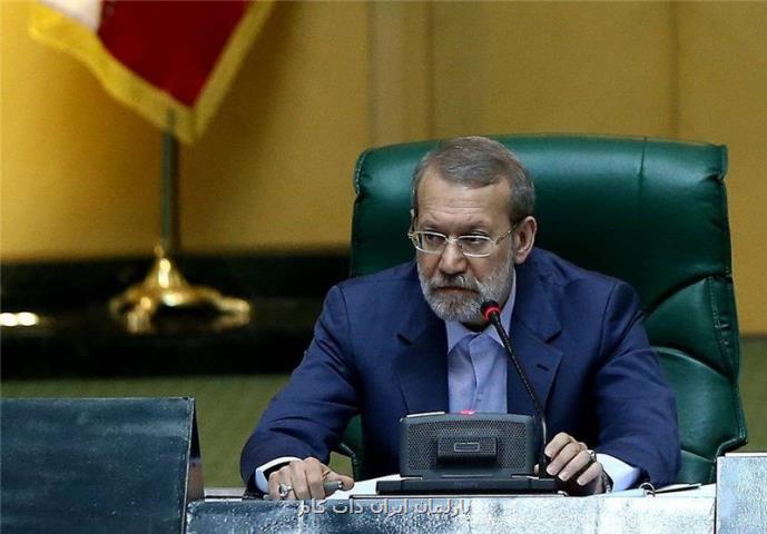 فردی كه ضامن 400 میلیون شده باید زندگی اش را از دست بدهد؟، لاریجانی: بانك ها یقه ضامن را می گیرند