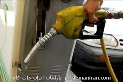بررسی احتمال افزایش سهمیه بنزین خودرو ها در سال آینده
